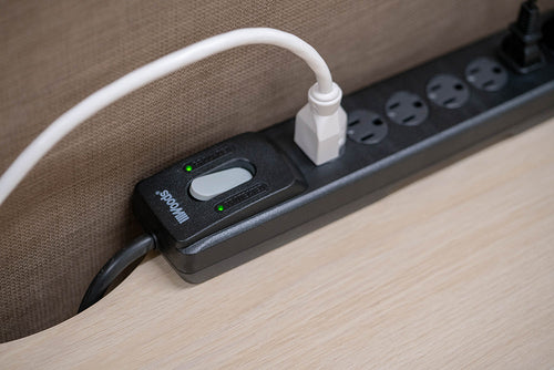Woods® 7-Outlet Surge Strip